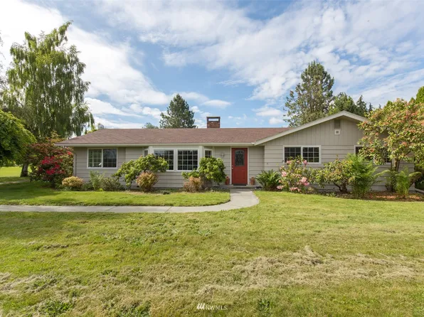 1881 W Hendrickson Road, Sequim, WA 98382