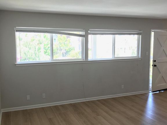 3rd image of 30 Central Dr APT 10