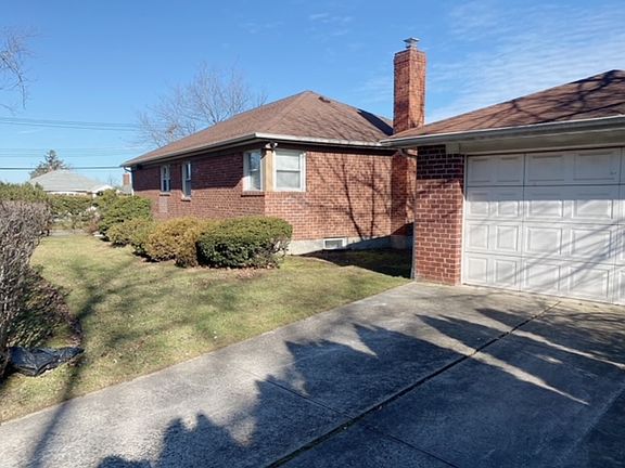 2nd image of 262-04 60th Ave