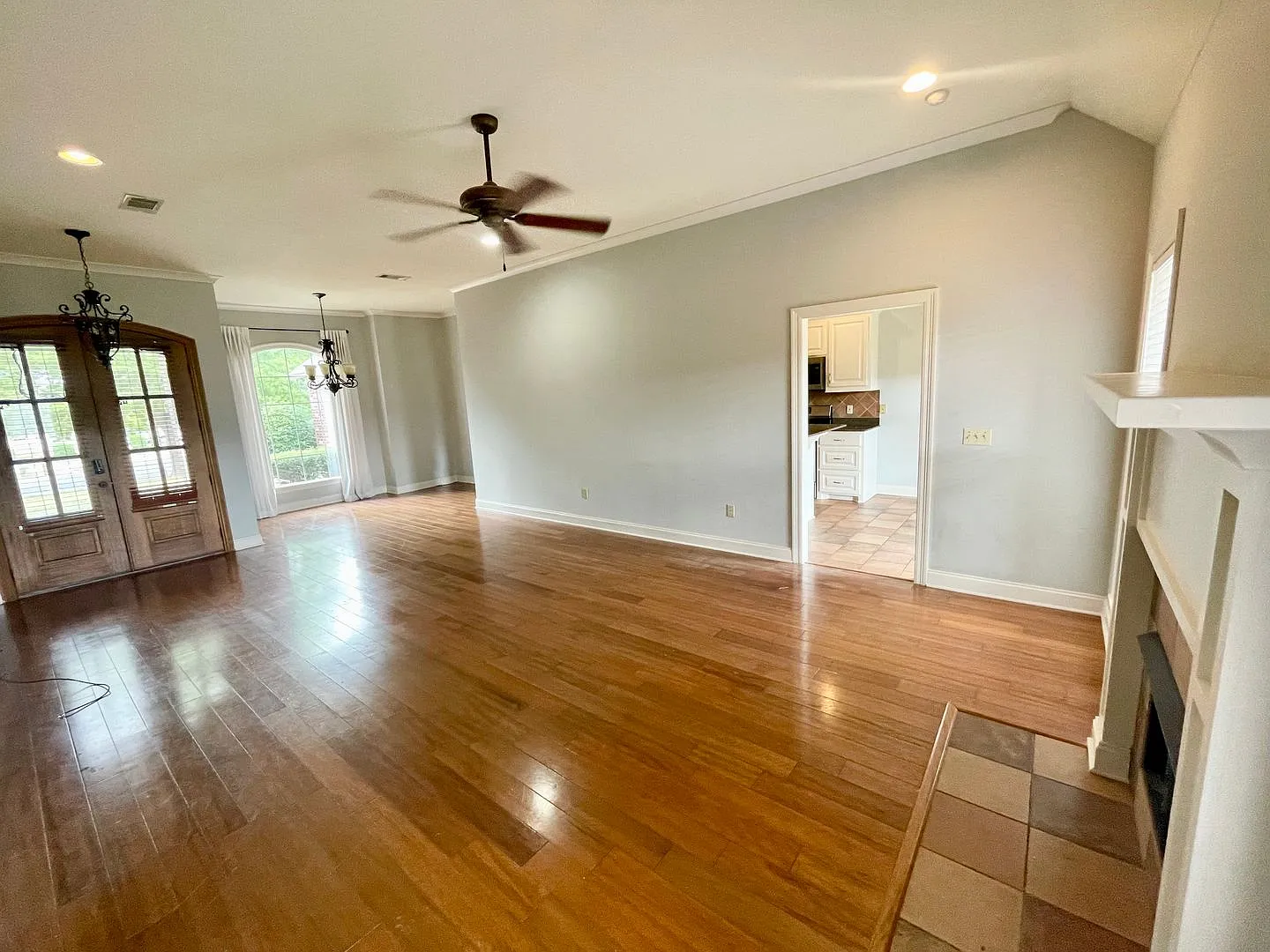 4 Bed 3.5 bath Home in Germantown School District for Rent!! — Photo 4