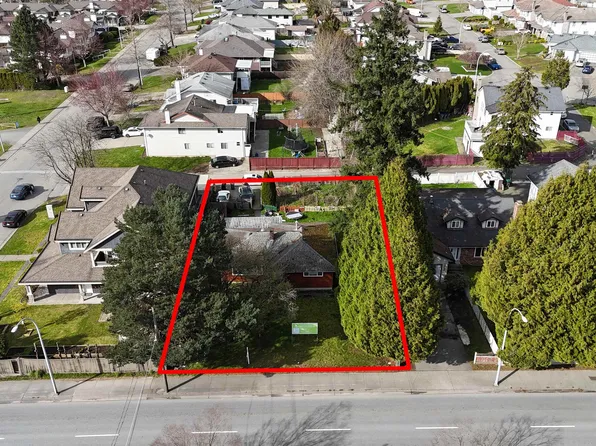 14271 88th Ave, Surrey, BC V3W 3L8