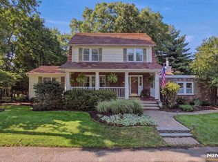 15 Short Pl, Harrington Park, NJ 07640