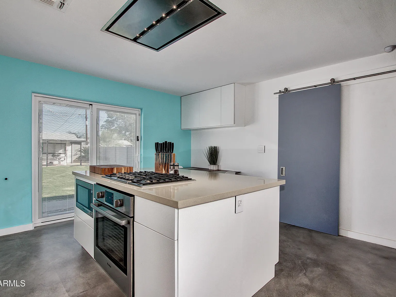 4 bed, 2.0 bath, 1378 sqft, $3,500 — Photo 4
