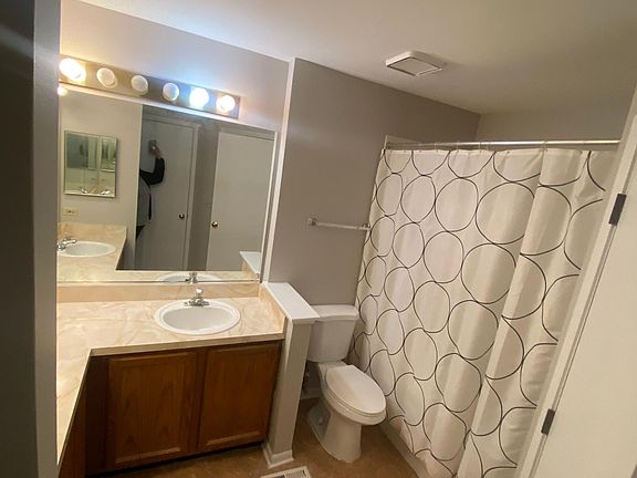 4th image of 781 Shady Oaks Ct #781
