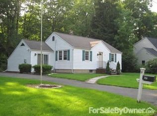 37 Woodstone Rd, Rockaway, NJ 07866