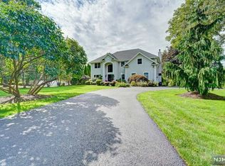 850 Blanch Ave, Norwood, NJ 07648