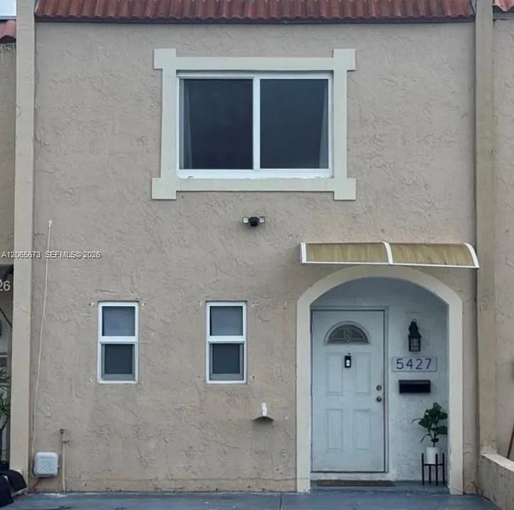 5427 NW 169th St