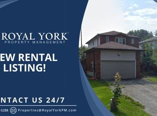 56 Rosenfeld Dr #2, Barrie, ON L4M5X4