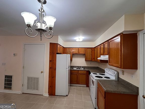 5th image of 2674 Evans Mill Dr