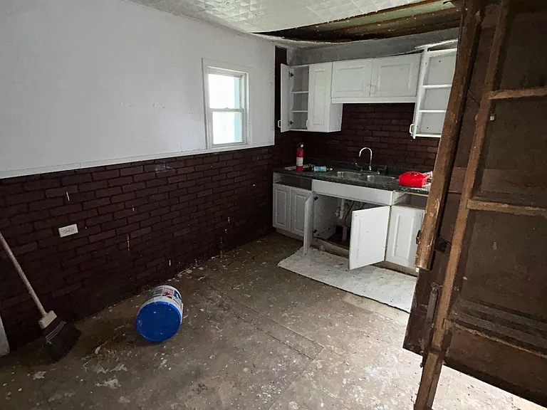 706 Cedar St — Photo 9