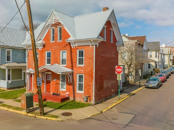 61 E 3rd St, Bloomsburg, PA 17815