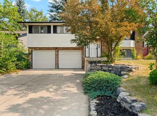 5467 S Dalrymple Cres NW, Calgary, AB T3A 1R4