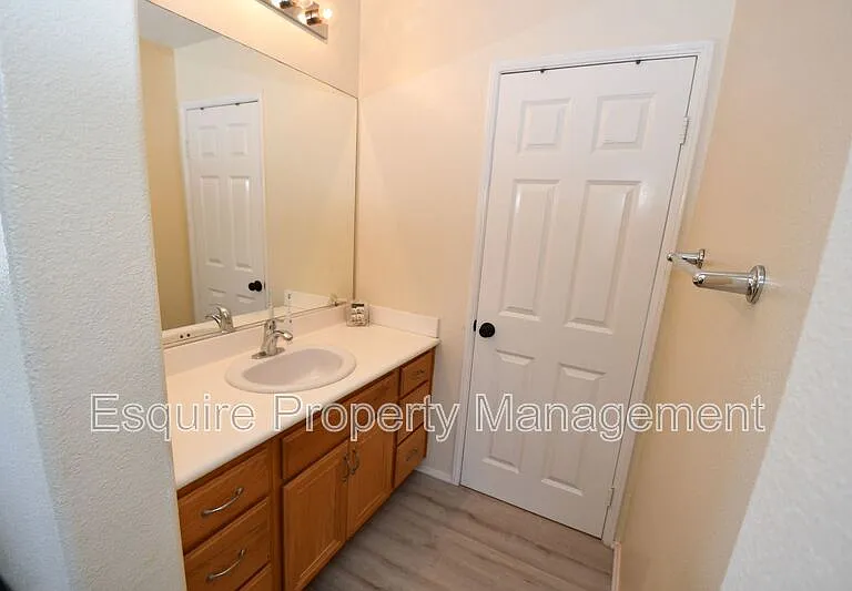 371 Huerta St — Photo 22