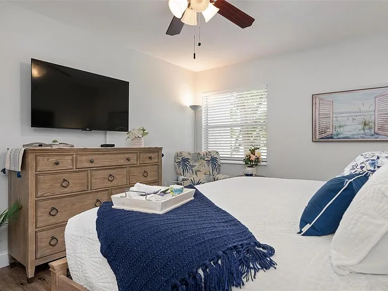 3201 Beneva Rd #201 — Photo 17