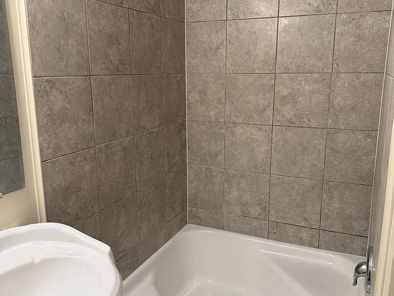 306 N Locust St — Photo 6