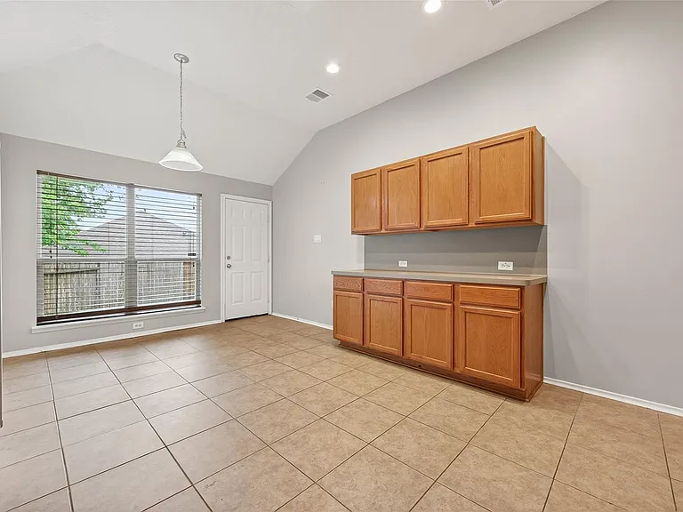 18499 Sunrise Pines Dr — Photo 13