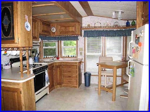 4th image of 6568 Opal Ln