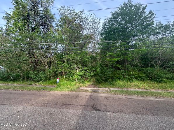 131 West St #1, Holly Springs, MS 38635