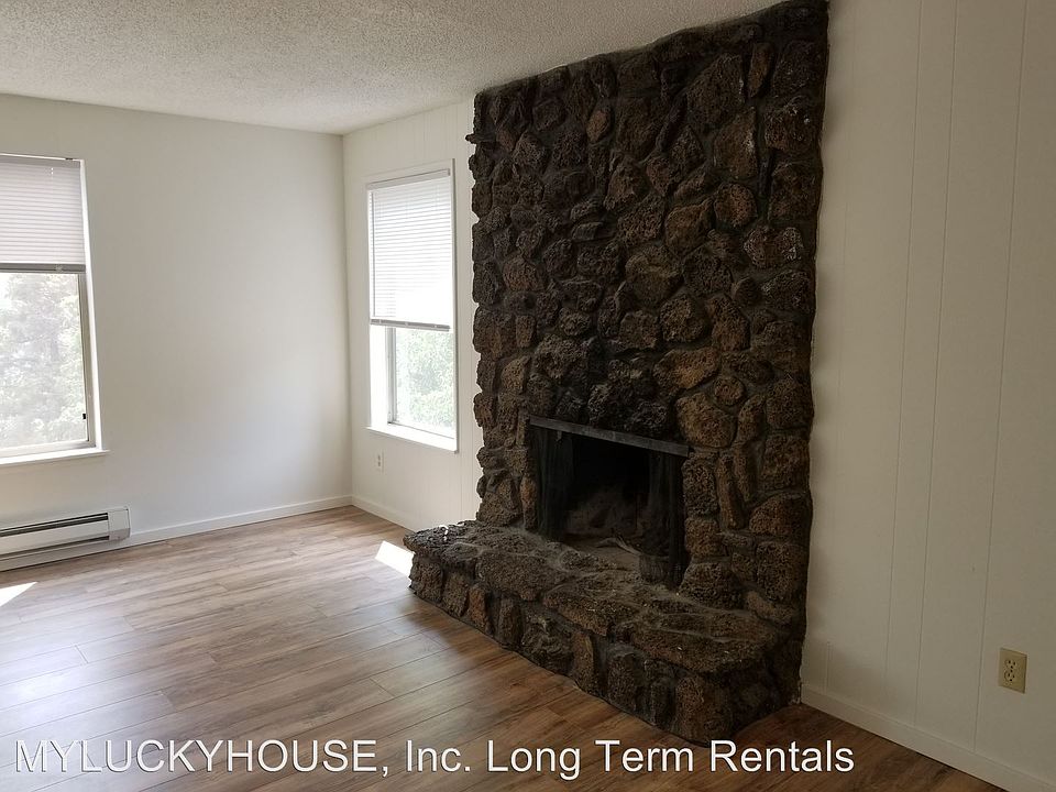 2nd image of 1546 NW Juniper St