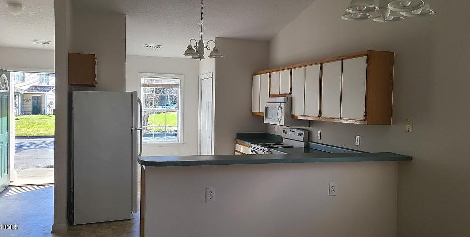 2nd image of 601-D25 Pelletier Loop Rd #54-D25