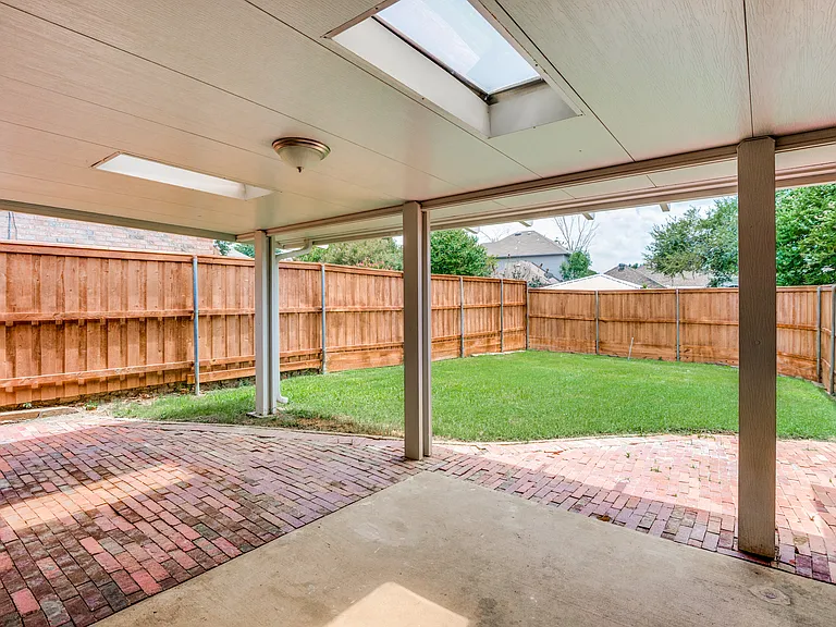 3548 Misty Meadow Dr — Photo 24