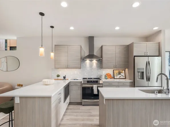 9239 A 16th Avenue SW, Seattle, WA 98106