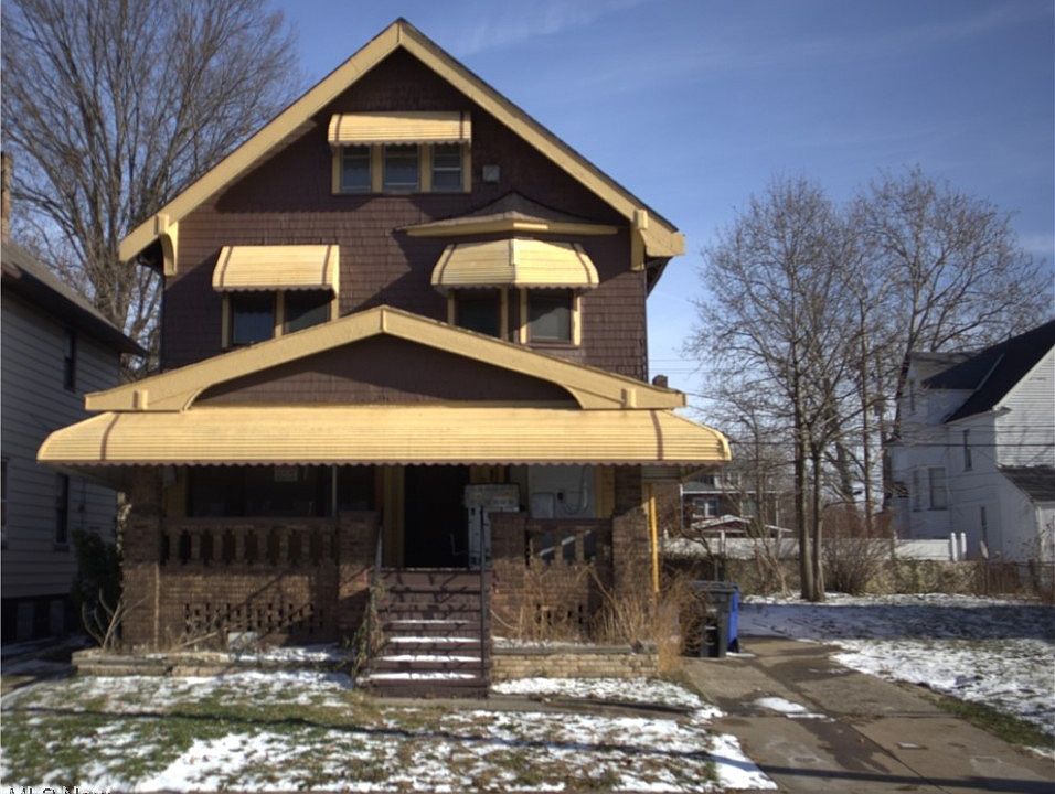 1st image of 543 E 120th St