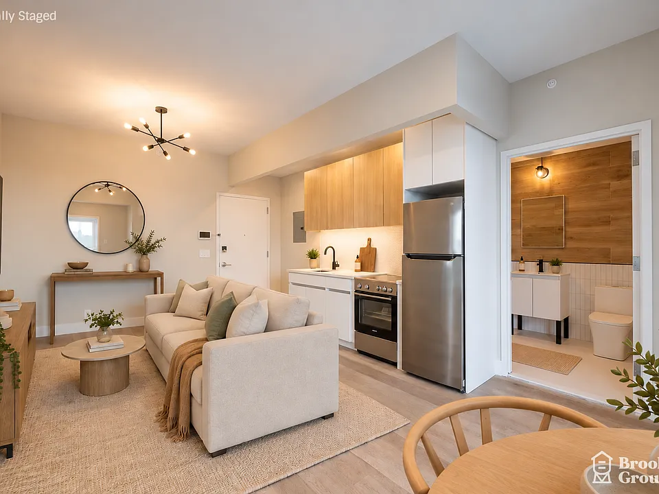 1711 Hancock St #307
