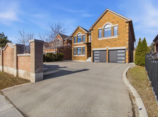 5121 Creditview Rd, Mississauga, ON L5V1R8