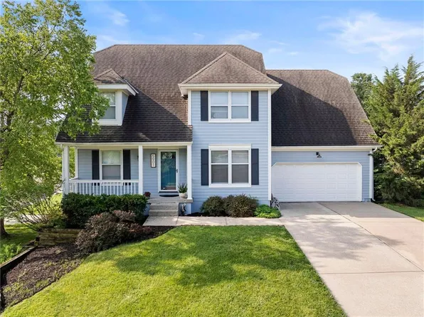 5901 W 158th St, Overland Park, KS 66223