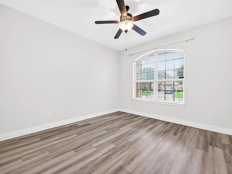 7035 Belle Meadow Ln — Photo 27