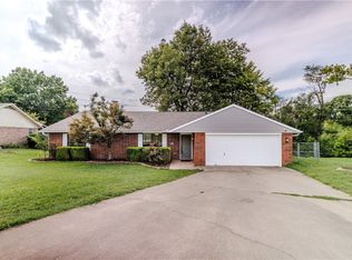 1629 Amy Cir, Springdale, AR 72762