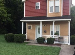 208 Webb St, Suffolk, VA 23434