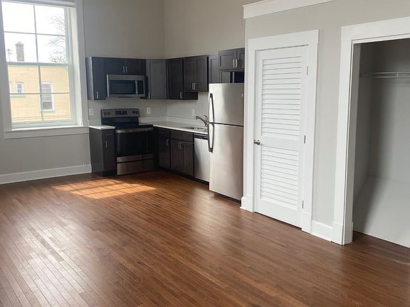 2nd image of 3100 Greenmount Ave Unit 4