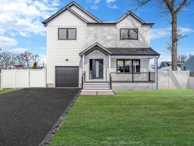 7 W Hemlock Street, Islip, NY, 11751