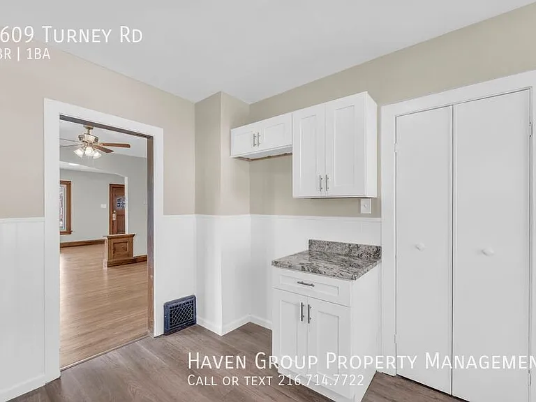 4609 Turney Rd — Photo 13
