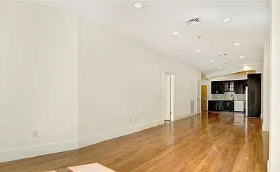 Rented by Vlad Sapozhnikov