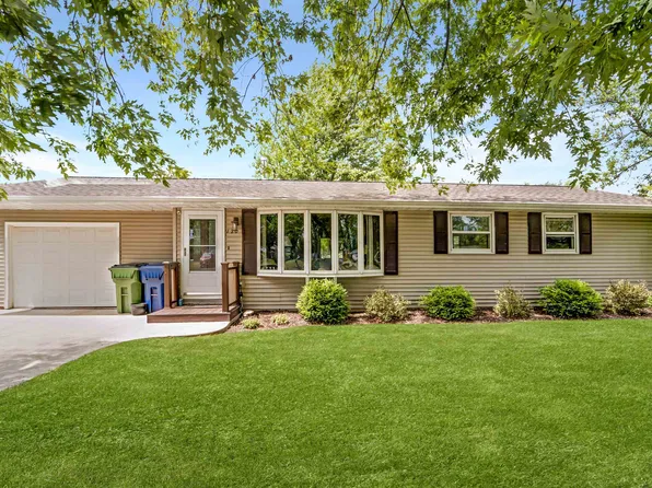 120 Short St, Wrightstown, WI 54180