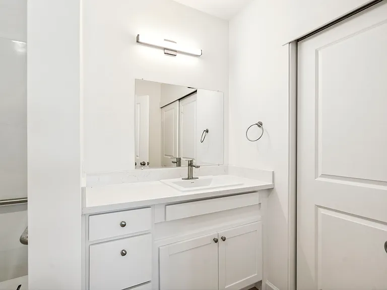 Tran Villa Apartments — Photo 12