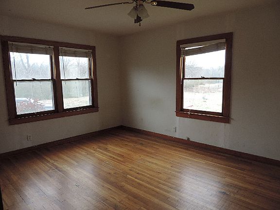 4th image of 5860 S 81st West Ave