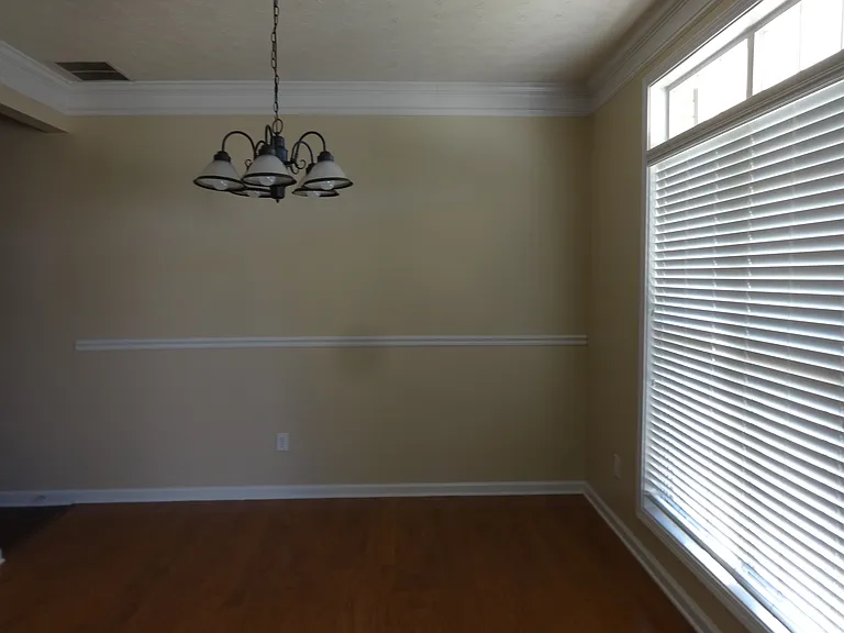 834 Glen Abbey Dr — Photo 3