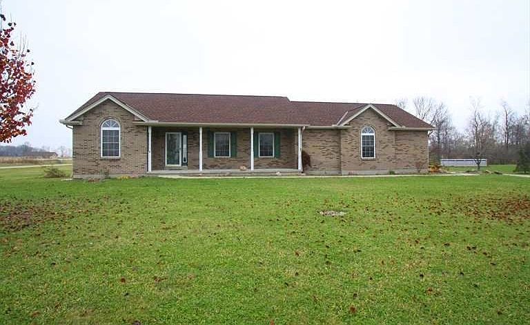 Spacious Ranch on 1 Acre