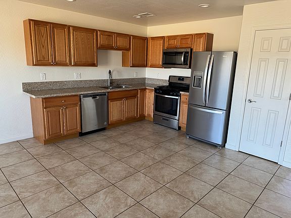 3rd image of 4175 N Navajo Dr #3