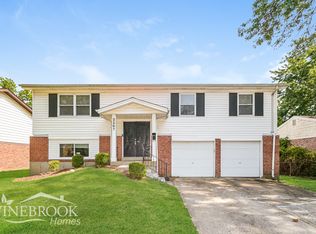 2267 Foggy Bottom Dr, Florissant, MO 63031