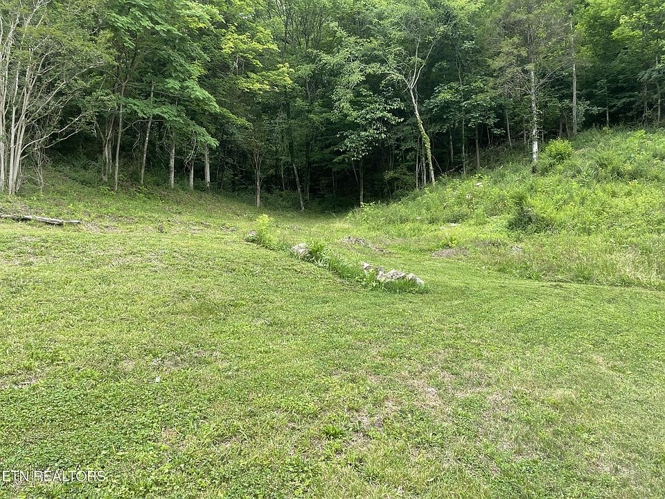 1st image of 3901 Greenway Dr