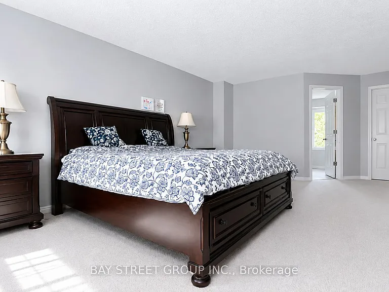 1469 Sprucewood Ter — Photo 9