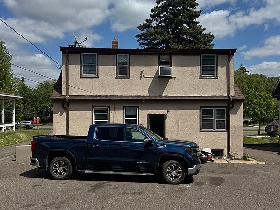 2nd image of 219 Lexington Pkwy N #1