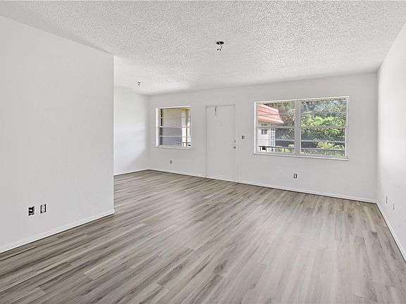 2nd image of 21 Pine Arbor Ln APT 205