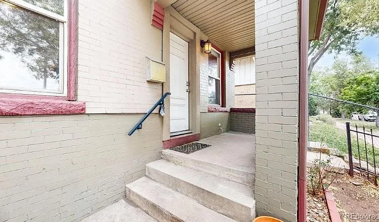2738 N Downing St — Photo 16