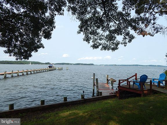 4th image of 432 Schoolers Pond Way